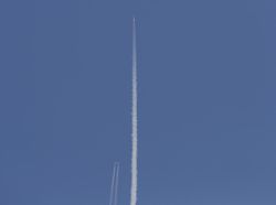 Potret Richard Branson Melancong ke Luar Angkasa