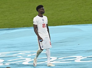 Pemain Inggris: Kok Saka Jadi Eksekutor Adu Penalti?