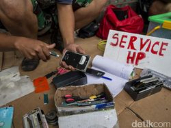 Jasa Servis HP di PGC Turun ke Jalan Imbas Mal Ditutup