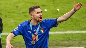 10 Pemain Top Banget yang Tak Pernah ke Piala Dunia