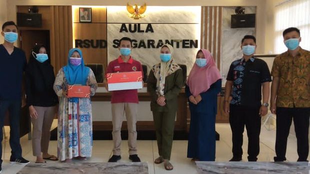 Kue Nakes dari Ridwan Kamil