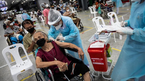 Lawan Varian Delta, Thailand Campur Vaksin Sinovac dan AstraZeneca
