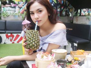 Mahalini Raharja Pelantun Ost Ikatan Cinta yang Hobi Hangout di Kafe