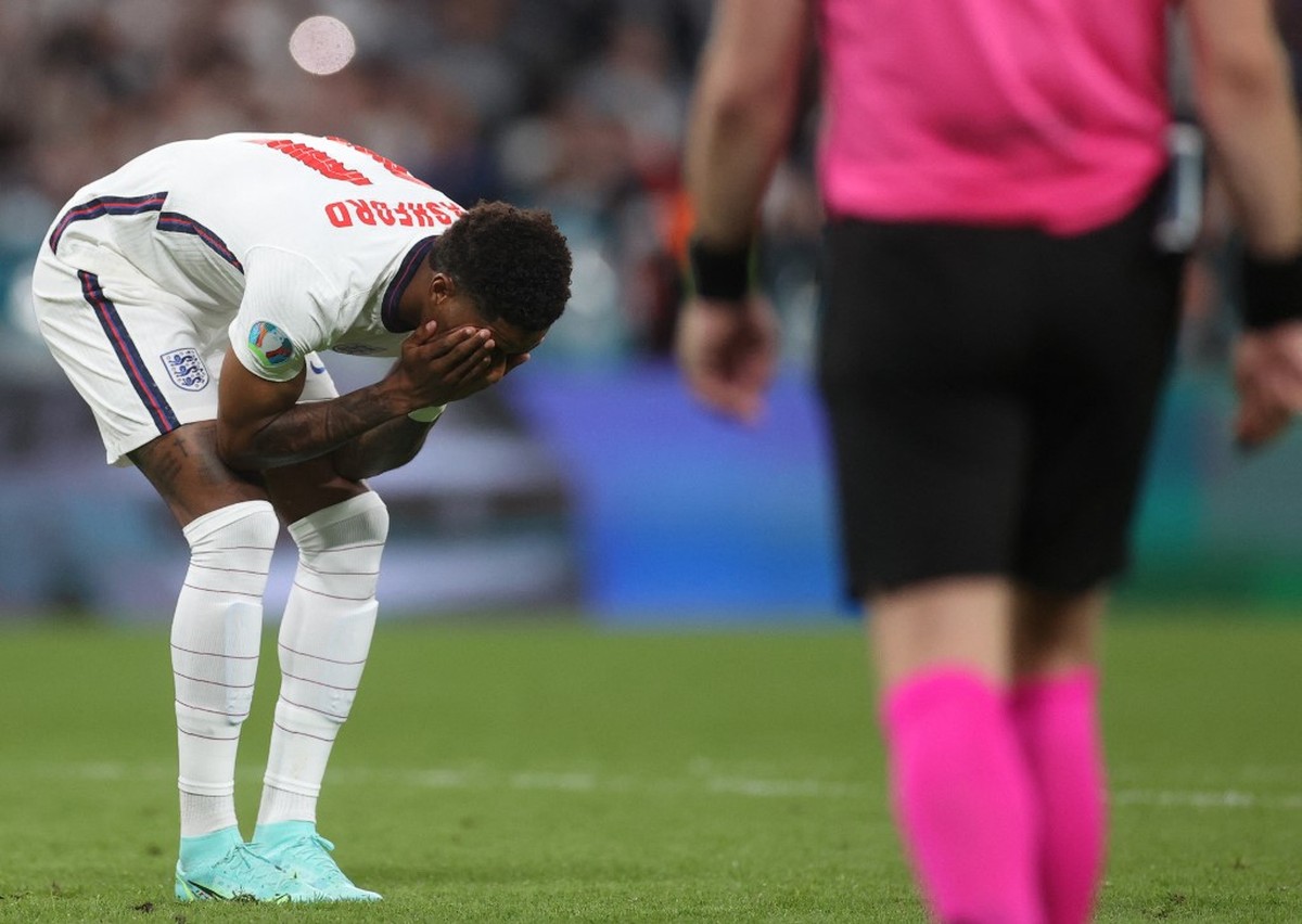 Marcus Rashford disebut tidak akan terpengaruh dengan kegagalan penaltinya di final Euro 2020. (Foto: AFP/CARL RECINE)