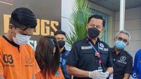BNNP Bali mengamankan sejumlah barang bukti hasil penggeledahan di dalam vila yakni satu buah plastik klip berisi kristal bening berupa metamfetamina (sabu) seberat 2,95 gram netto (dok BNNP Bali)