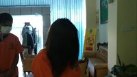Pemilik akun Instagram @jessicaforresterr itu ditangkap bersama DS alias Denny, seorang manager event di salah satu tempat hiburan di Kuta, Badung (dok BNNP Bali)