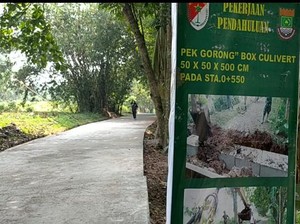Semangat Prajurit TNI di Masa Corona, Jalan Kampung Tangerang Dibeton hingga Bikin Musala