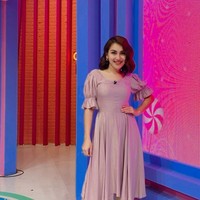 Sebagai nominasi wanita tercantik, Ayu Ting Ting akan bersaing dengan wanita cantik lainnya. Dari Tanah Air ada Maudy Ayunda hingga Raisa yang juga menjadi nominasi 100 Beautiful Faces 2021. Sementara dari mancanegara, wanita 29 tahun itu akan bersaing dengan Selena Gomez hingga supermodel Candice Swanepoel. Sejumlah member Blackpink seperti Rose, Jennie dan Jisoo juga menjadi nominasi penghargaan wanita tercantik di dunia itu. Foto: dok. Instagram/@ayutingting92