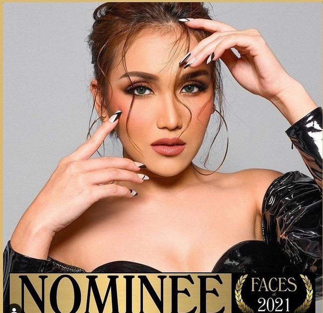 TC Candler baru-baru ini mengumumkan daftar nominasi wanita tercantik di dunia 2021 lewat Instagramnya. Dalam unggahannya, terpajang wajah cantik Ayu Ting Ting dengan makeup dan fashion yang glamour. Foto: dok. Instagram