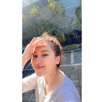 Tanpa menggunakan makeup sekalipun, wajah Ayu Ting Ting pun tampak flawless. Foto: dok. Instagram/@ayutingting92