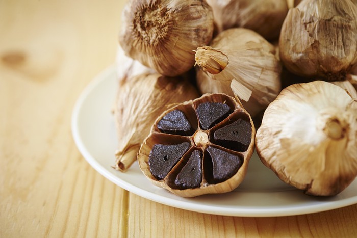 Black Garlic, Bawang Putih Hitam Kaya Khasiat untuk Tingkatkan Imunitas Black Garlic, Bawang Putih Hitam Kaya Khasiat untuk Tingkatkan Imunitas