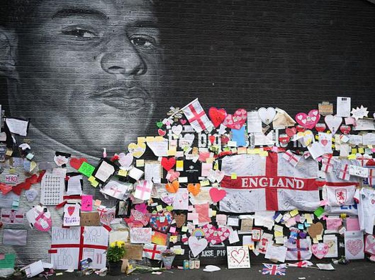 Tolak Rasisme, Mural Rashford Banjir Pesan Dukungan