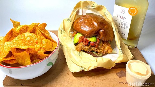 Krenyes Gurih Buttermilk Fried Chicken dari Dapur Ruben