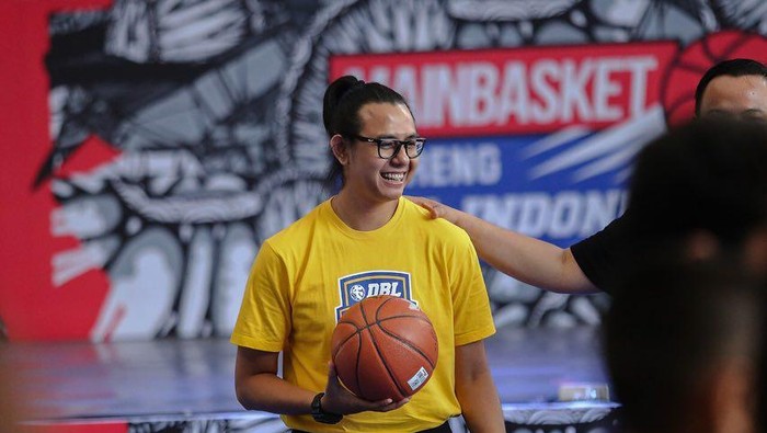 Pebasket Dimaz Muharri terlibat perselisihan dengan mantan klubnya CLS Knights
