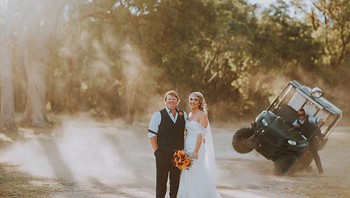 Nah ini photobomb yang epik. Foto: dok Bored Panda