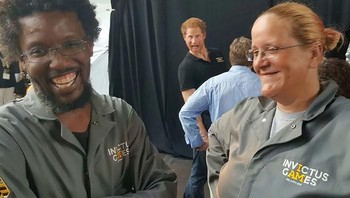 Penampakan Pangeran Harry. Foto: dok Bored Panda