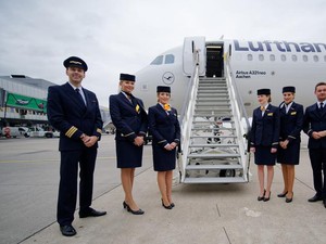 Ganti Sapaan, Maskapai Jerman Lufthansa Tak Lagi Gunakan Tuan dan Nyonya