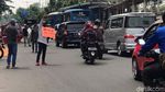 Gegara PPKM Darurat, Jasa Servis HP Pindah ke Jalan