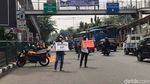 Gegara PPKM Darurat, Jasa Servis HP Pindah ke Jalan