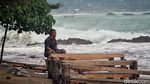 Gelombang Setinggi 6 Meter Terjang Cafe Wisata di Pelabuhanratu