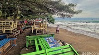 Tri juga berharap nelayan untuk jangan dulu melaut ditengah gelombang tinggi yang terjadi hari ini.  
