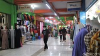 Sulis pun berharap agar PPKM Darurat tidak diperpanjang lagi. Karena adanya PPKM tersebut berdampak terhadap pemasukan ribuan pedagang di Pasar Kliwon. Menurutnya Pasar Kliwon sendiri 60 persennya merupakan pedagang konveksi, 30 persen aksesoris, 10 persennya merupakan pedagang sembako.