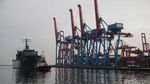 Potret Kapal Perang Singapura yang Bawa Bantuan Alkes untuk RI