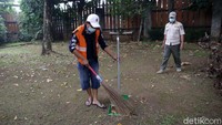 Bahkan, Ariza menyebut, ada lebih dari 10 ribu warga yang terjaring operasi masker.  