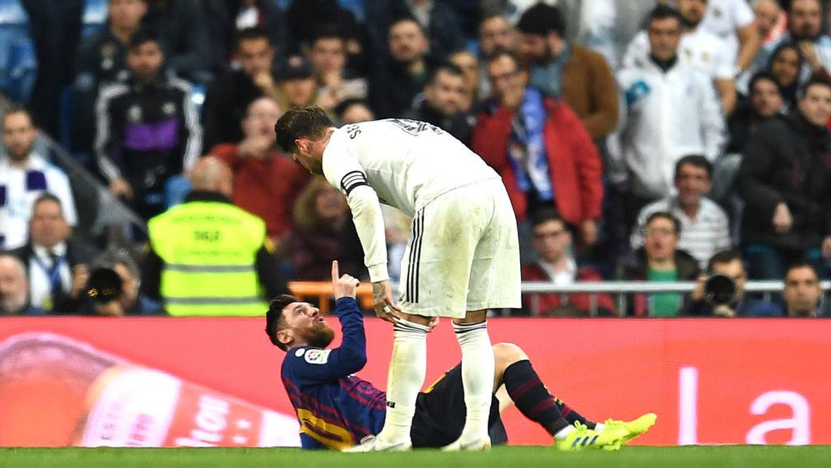 Sergio Ramos menyambut Lionel Messi di Paris Saint-Germain (Getty Images/David Ramos)