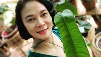 Punya dua cucu, Dian Nitami juga tetap terlihat awet muda. Kehidupan keluarga Dian Nitami juga jauh dari gosip. Foto: Instagram: @bu_deedee