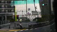 Selain pembatasan penonton, acara-acara besar seperti konser dan konferensi juga harus berakhir pukul 21.00. AP Photo/Jae C. Hong 