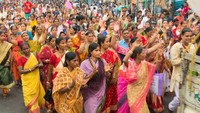 Skala masakannya juga luar biasa dengan beberapa kuil melayani ribuan pengunjung dalam satu hari. Kuil Shri Saibaba di Shirdi, misalnya, menyajikan sebanyak 40.000 makanan per hari, setiap hari, sepanjang tahun (Foto: Getty Images/Yogendra Singh)