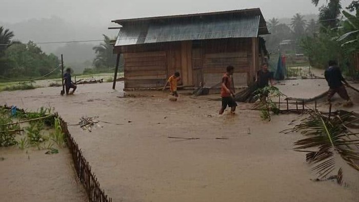 Banjir di Mamasa (Dok istimewa)