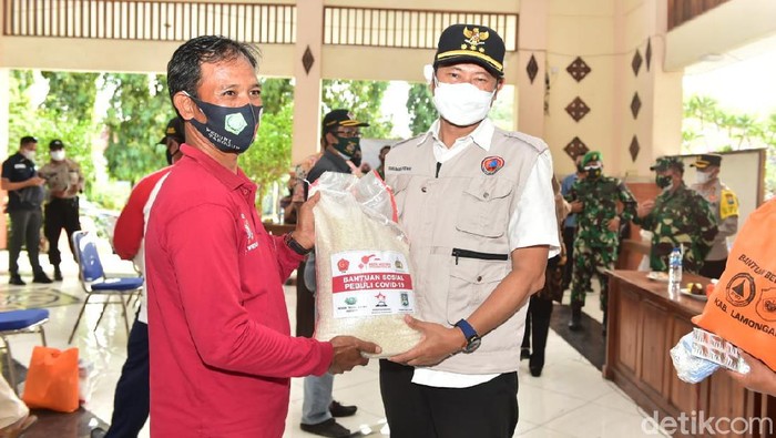 bantuan untuk warga isoman di lamongan