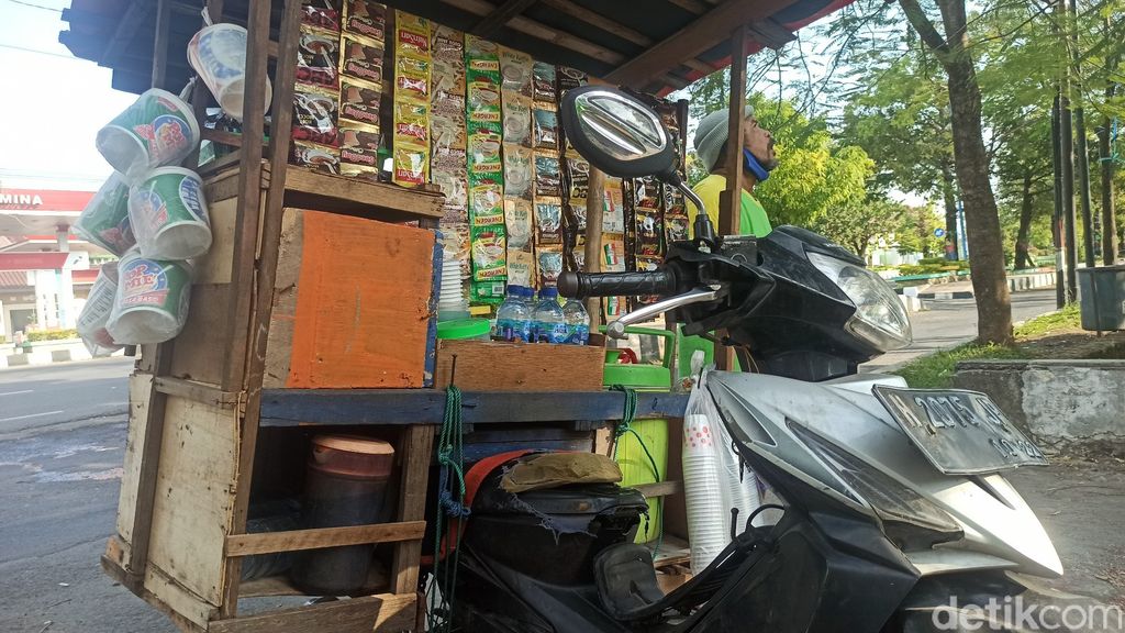 Cerita Penjual  Kopi Keliling Kejar Kejaran dengan Satpol 