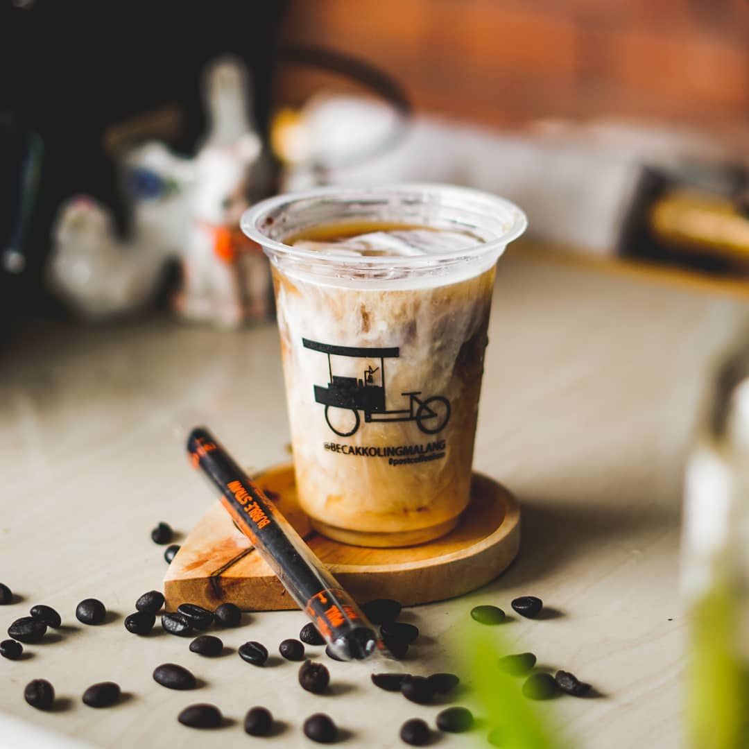 Coffee Shop Ini Tetapkan Harga 3 Kali Lebih Mahal untuk Aparat Pemerintah