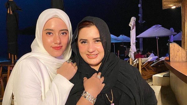 8 Potret Fadia Arafiq, Kakak Fairuz A Rafiq yang Jadi Bupati Pekalongan