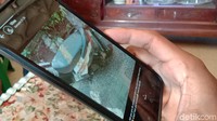 Menurutnya sudah ada beberapa kejadian warga yang diteror dengan pelemparan kotoran manusia. 