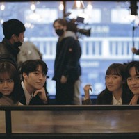 Namun, geng drakor My Roommate Is A Gumiho yang menjalin persahabatan segera berpisah. Pasalnya, My Roommate Is A Gumiho akan menayangkan episode terakhir pada Kamis (15/7/2021). Foto: dok. Instagram juanxkui