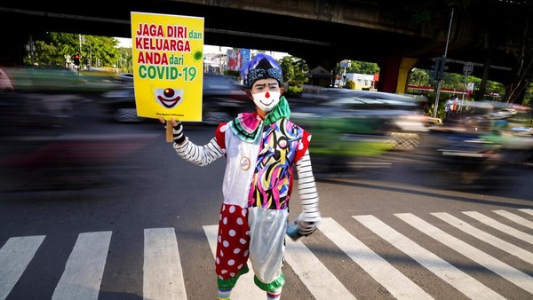 Awal Juli kemarin, media Jepang melaporkan lima warga negaranya yang bermukim di Indonesia meninggal akibat infeksi COVID-19 dalam kurun waktu sepuluh hari terakhir. AP Photo/Dita Alangkara. Awal Juli kemarin, media Jepang melaporkan lima warga negaranya yang bermukim di Indonesia meninggal akibat infeksi COVID-19 dalam kurun waktu sepuluh hari terakhir. AP Photo/Dita Alangkara.