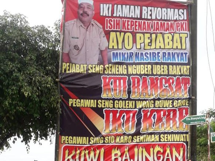 Kades di Sragen pasang baliho maki pemerintah enak zaman PKI, Kamis (15/7/2021).