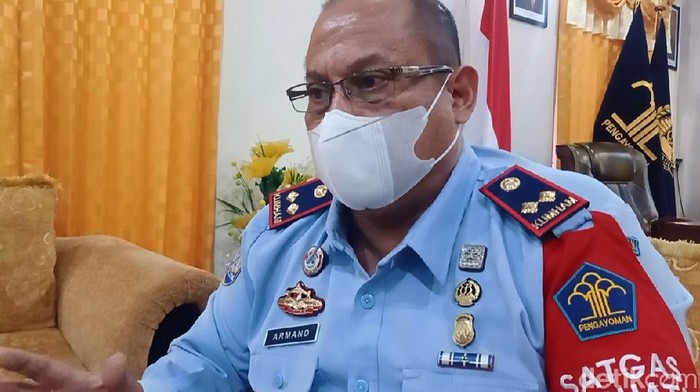 Kepala Kantor Imigrasi Kelas I TPI Ambon, Armad Armada Yoga Surya. (Muslimin Abbas/detikcom)