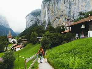 Desa nan Cantik Lauterbrunnen Juga Ingin Terapkan Pajak Turis