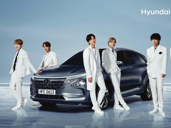 Mobil Mewah 3 Personel BTS Mobil Mewah 3 Personel BTS