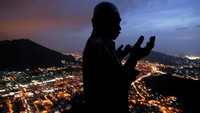 Kerajaan Arab Saudi pun membatasi jumlah maksimal untuk haji 2021, yakni 60.000 jemaah.