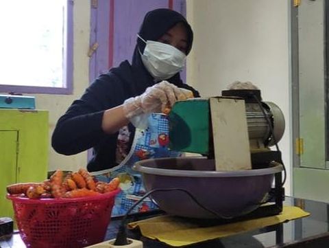 Pengusaha Jamu Pacitan Saat PPKM Darurat: Susah Jual Ke Luar Kota, Tertantang Berinovasi