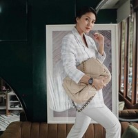 Rachel Theresia yang dikenal sebagai Digital Creator sekaligus Fashion and Lifestyle Influencers kerap tampil sebagai model pemotretan dan fashion show.  Foto: Instagram