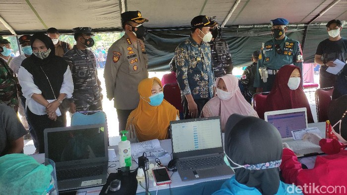 wabup sidoarjo subandi