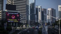 Negara Indonesia kembali menuju tsunami Pemutusan Hubungan Kerja (PHK) gelombang 2, di tengah ledakan penyebaran virus Corona. ANTARA FOTO/Aprillio Akbar  