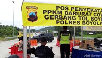 Di Gerbang Tol (GT) Boyolali, didirikan Pos Penyekatan PPKM darurat. Pos tersebut dijaga petugas gabungan dari TNI, Polri, Satpol PP dan Dinas Perhubungan Boyolali.